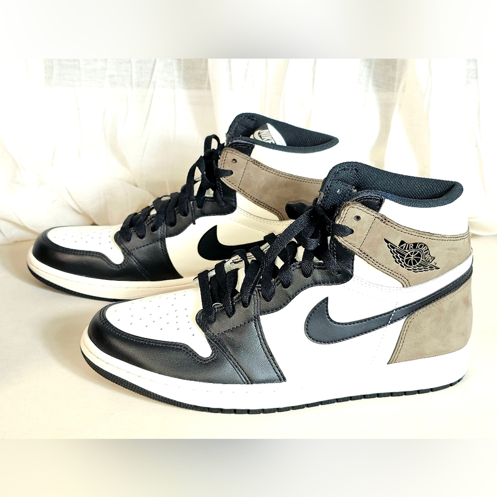 Nike Air Jordan 1 Retro High OG Dark Mocha Size 11 555088-105 GOAT Verified - Picture 5 of 16